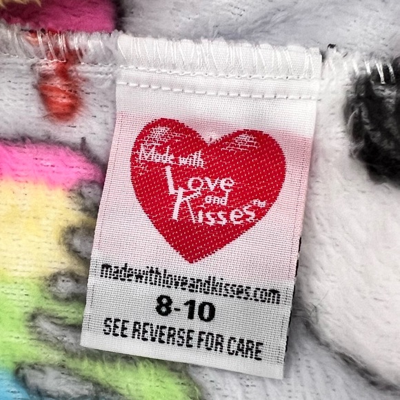 MADE WITH LOVE AND KISSES shorts - Picture 2 of 5